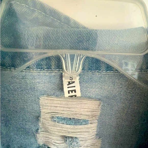 Aieryiyi Women's Small Distressed Denim Jacket Light Patch Moto Boho Streetwear - Picture 5 of 5